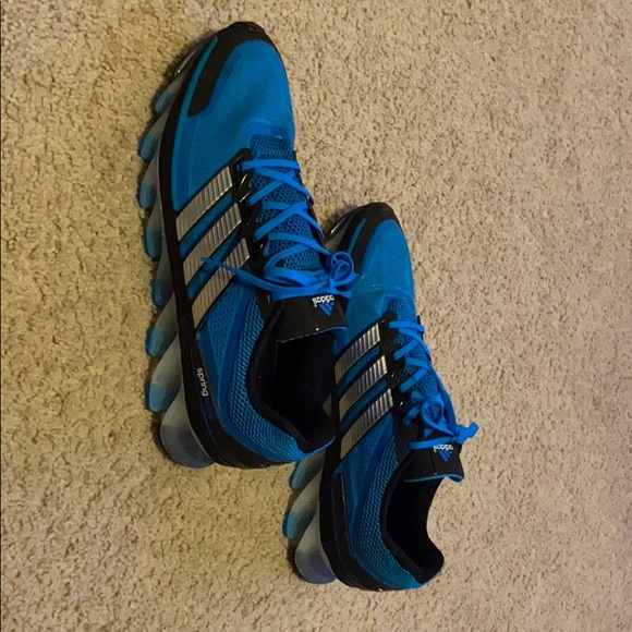 Blue and black Adidas - Picture 3 of 5